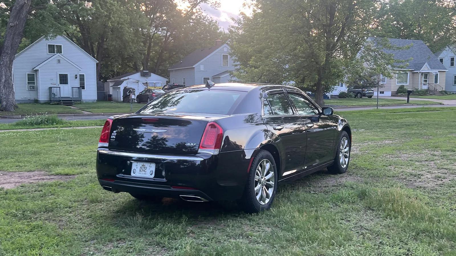 2020 Chrysler 300 LIMITED