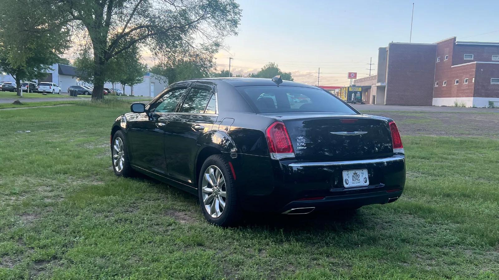 2020 Chrysler 300 LIMITED
