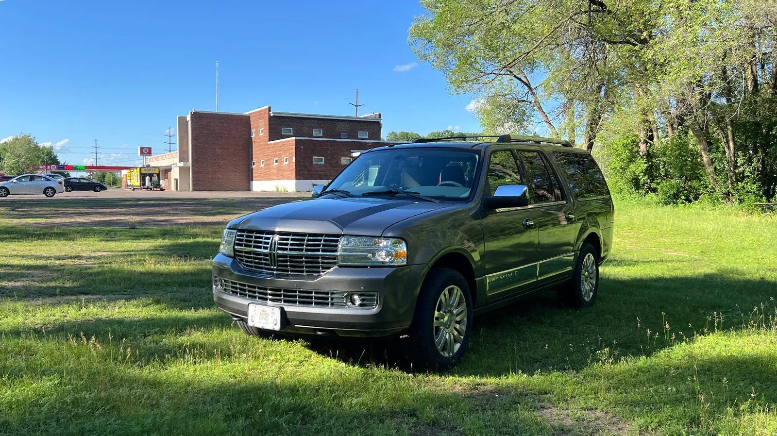 2013 Lincoln Navigator L