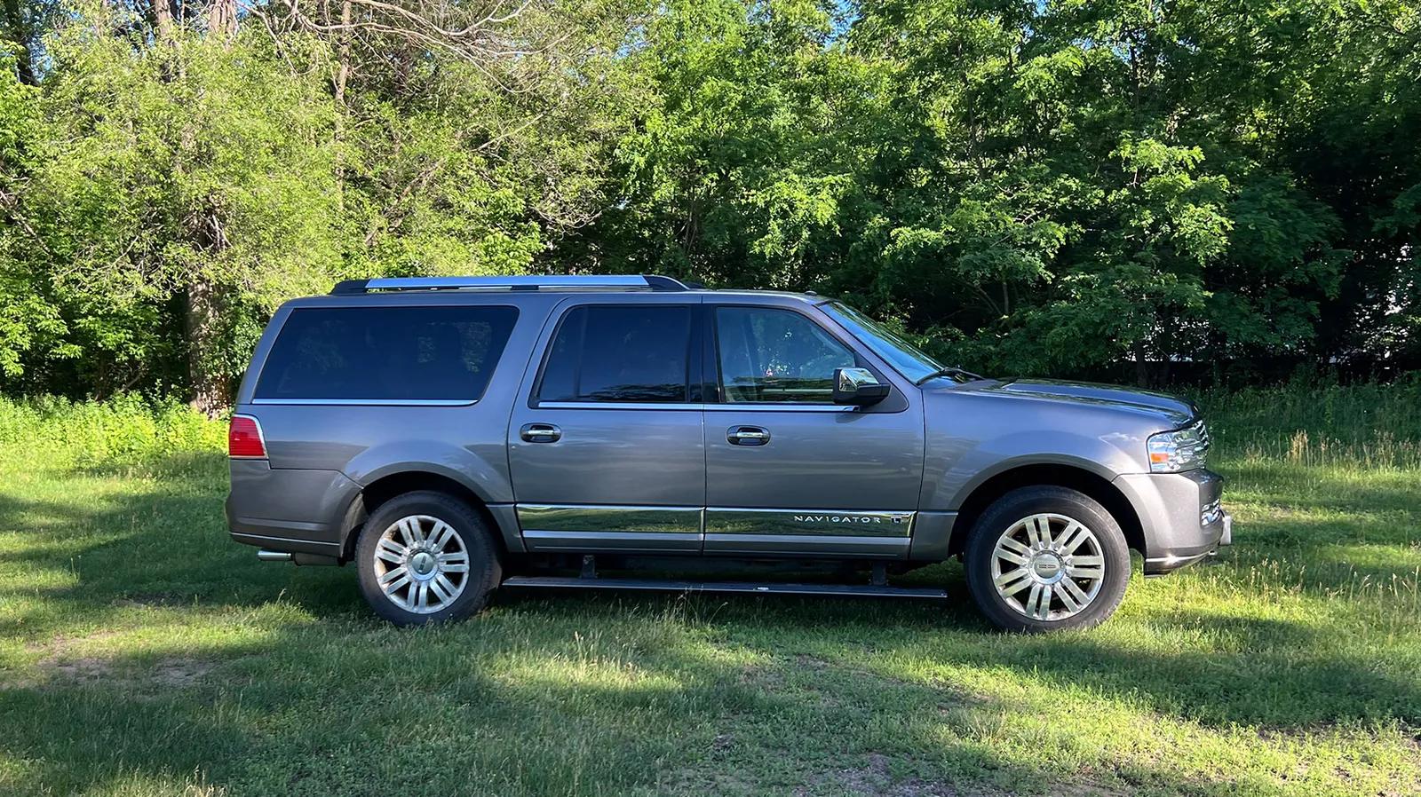 2013 Lincoln Navigator L