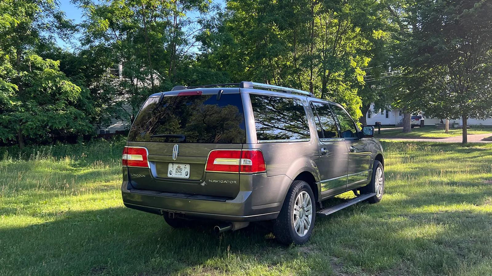 2013 Lincoln Navigator L