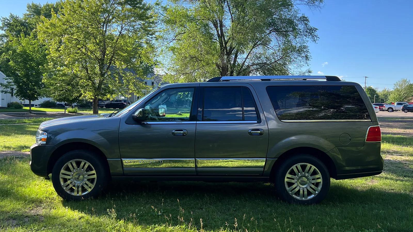 2013 Lincoln Navigator L