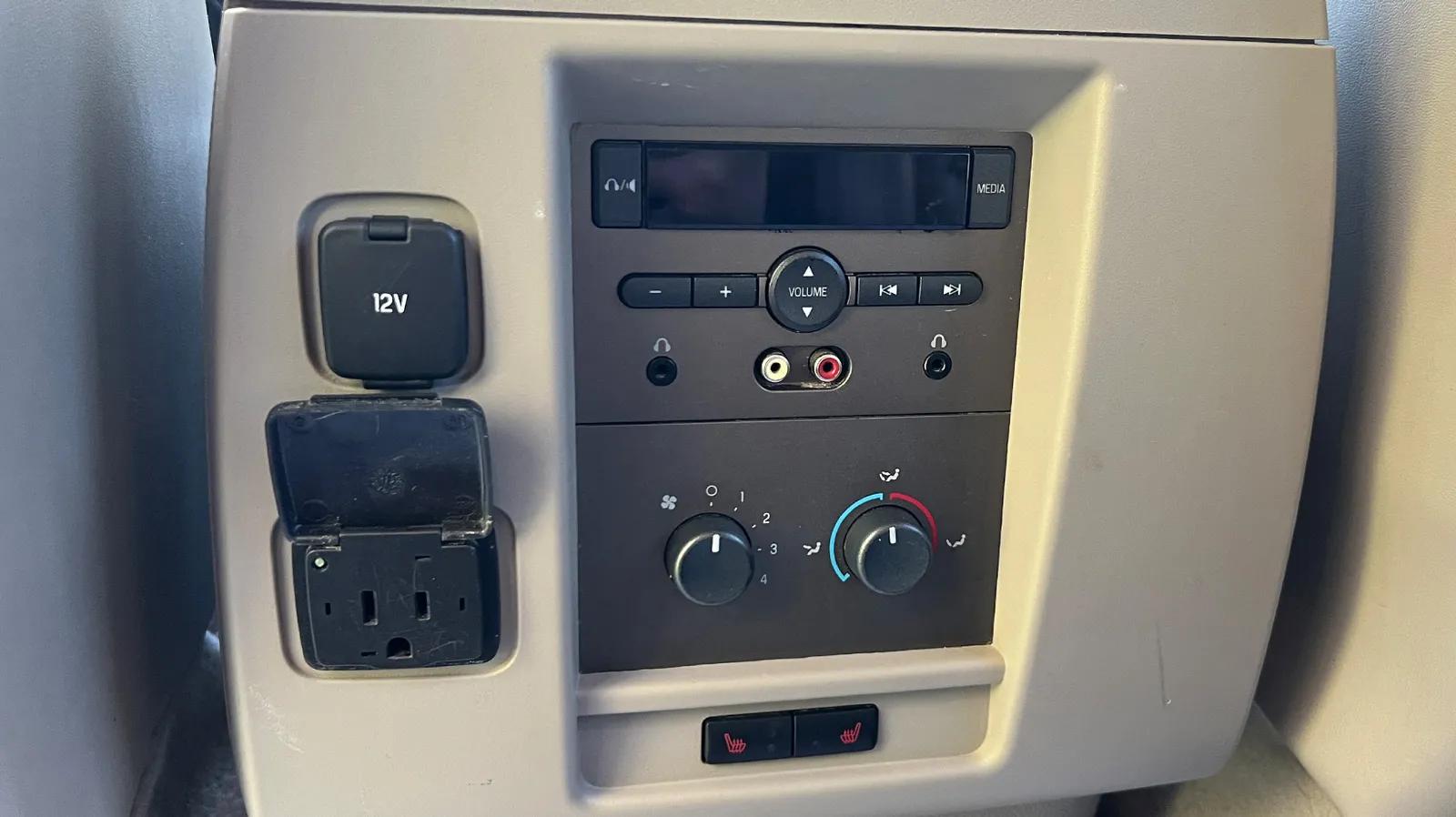 2013 Lincoln Navigator L